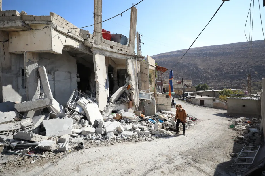 Turkiye calls on Israel to halt strikes in Syria, says they threaten civilians, regional stability – Middle East Monitor