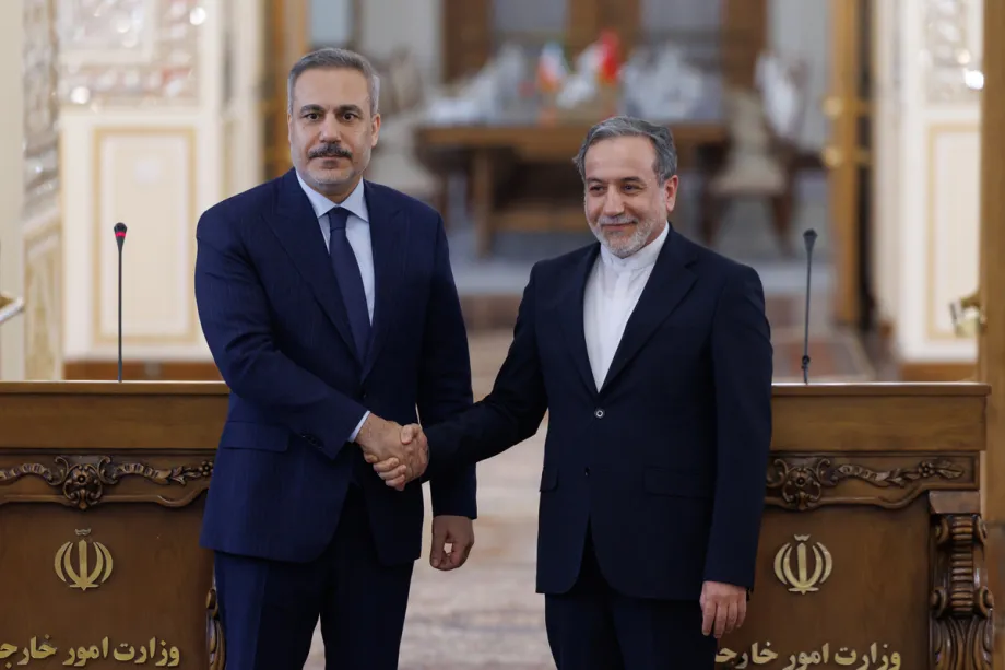 Turkish, Iranian foreign ministers pledge closer cooperation on trade, migration, regional issues – Middle East Monitor