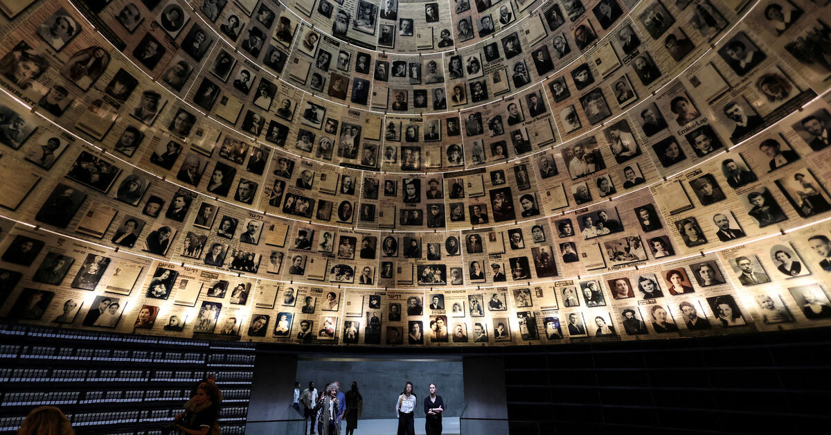Poland summons Israeli ambassador over Yad Vashem post