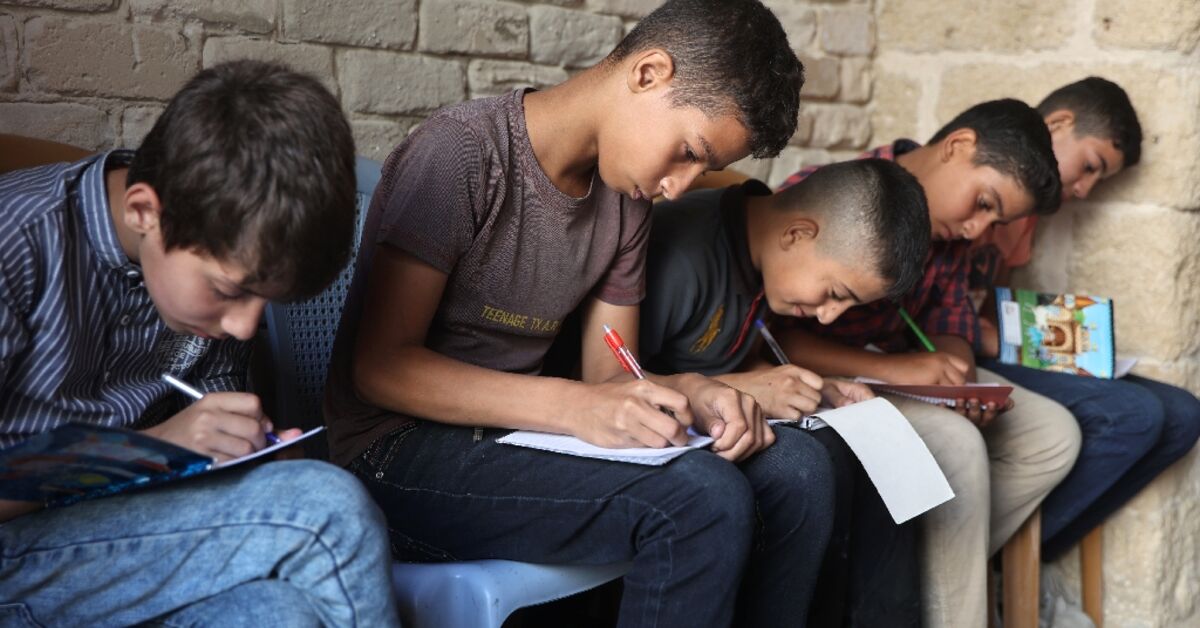 Schools but no books: Gaza’s children return to makeshift classrooms