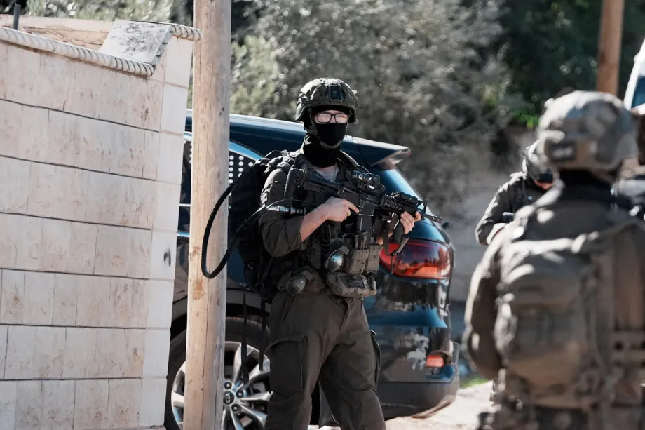 Camera exposes Israeli forces kill two Palestinians after their surrender in occupied West Bank – Middle East Monitor