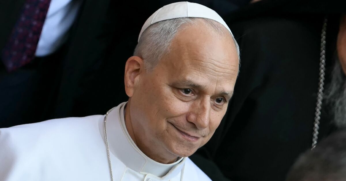 After call for Christian unity, pope leaves Turkey for Lebanon