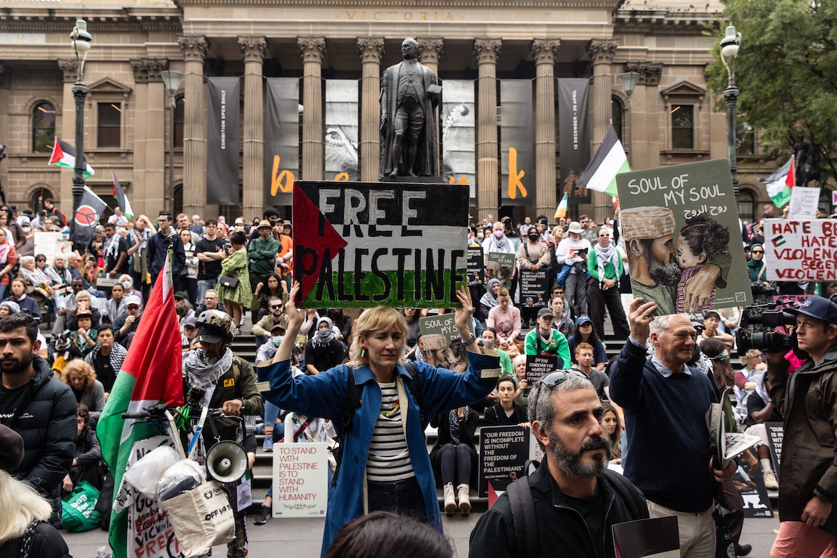 How the Bondi Beach attack is being weaponized to suppress the Palestine movement in Australia – Mondoweiss