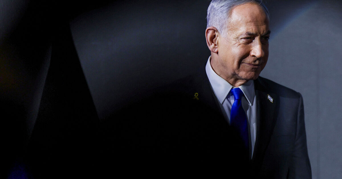 Explainer-Netanyahu’s corruption trial divides Israeli public