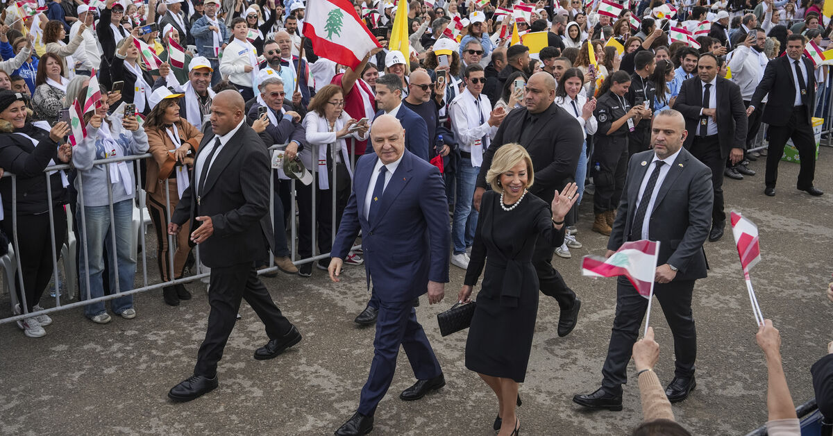 Lebanese first lady Nehmat Aoun takes center stage during Pope’s visit