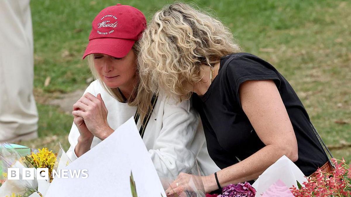 Bondi live updates: Three more victims named as Australian police investigate suspects’ Philippines trip