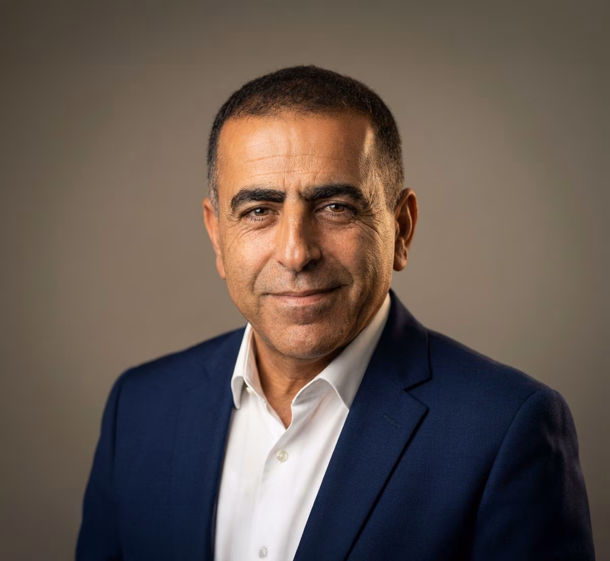 Repositioning or Isolation: Hamas at the Heart of Regional Transformations