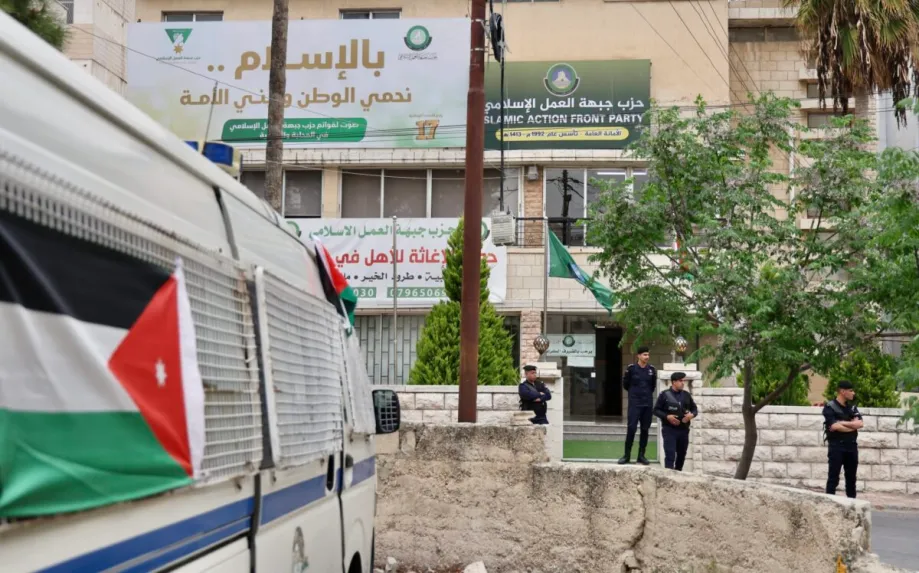 Jordan orders Islamic Action Front Party to remove religious references from name – Middle East Monitor