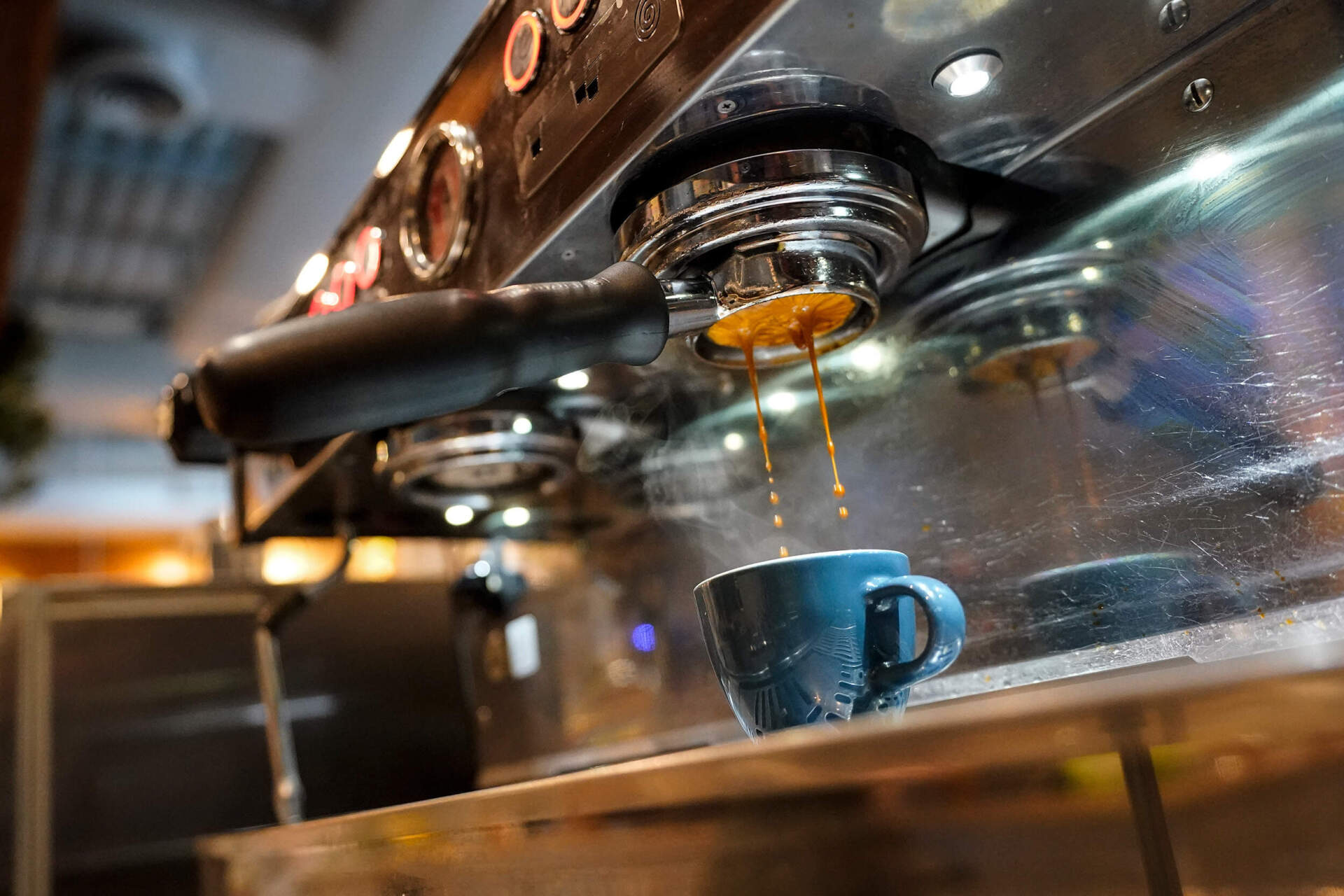 Hold onto that cup o’ joe: Study finds moderate caffeine intake may reduce dementia risk