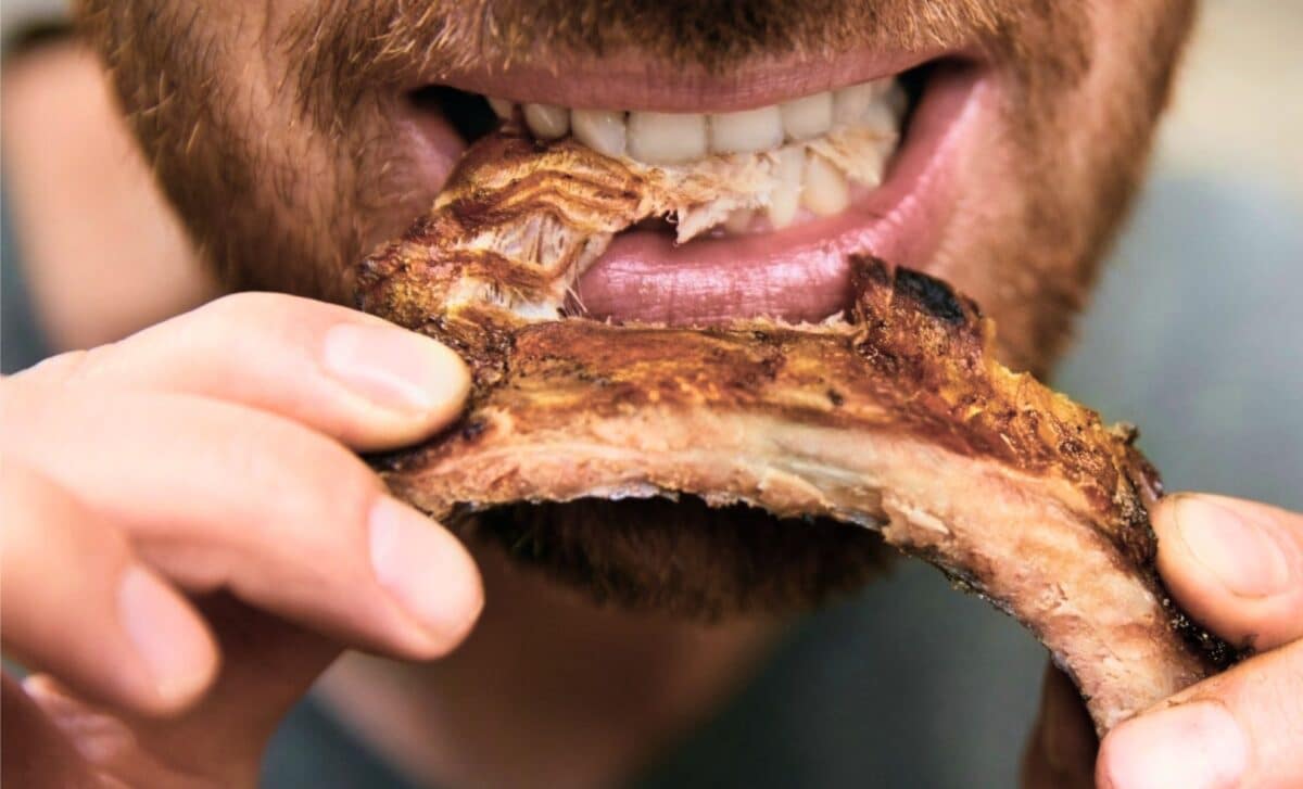 Meat Eaters May Live to 100 More Often Than Others, But Only If One Unique Factor Is Present