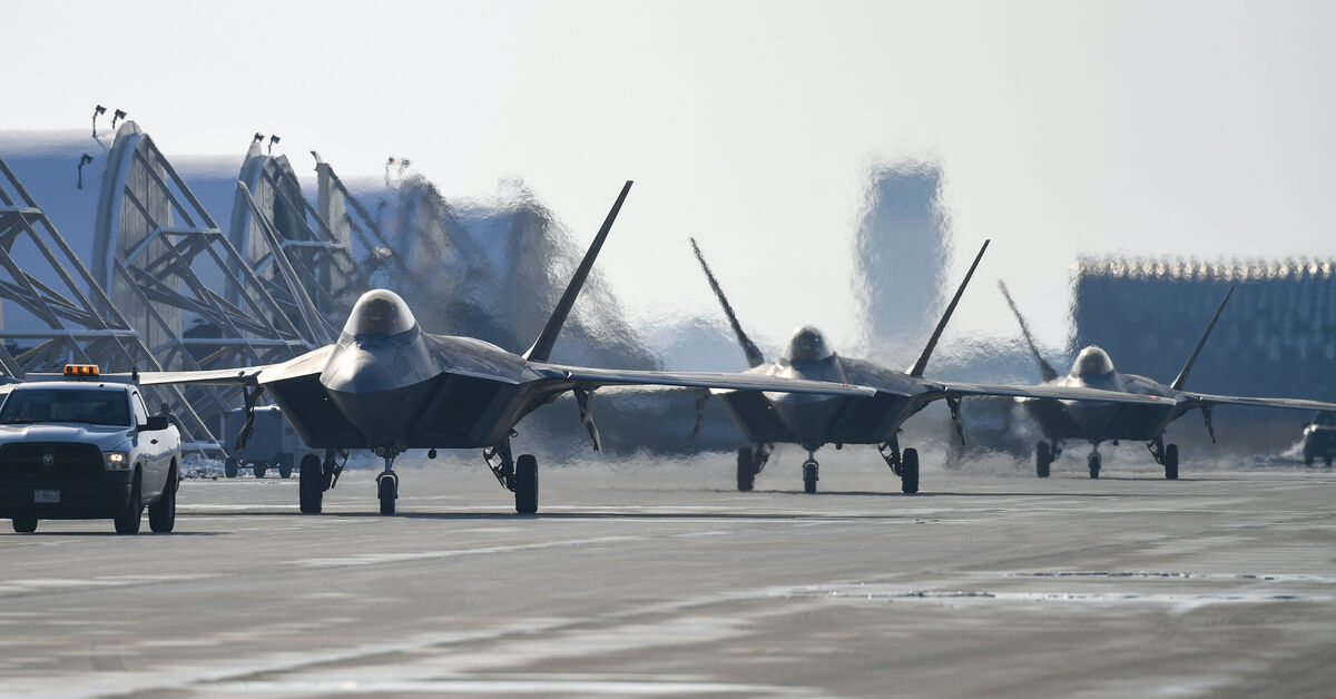 US F-22 fighter jets reach Israel as military pressure builds on Iran