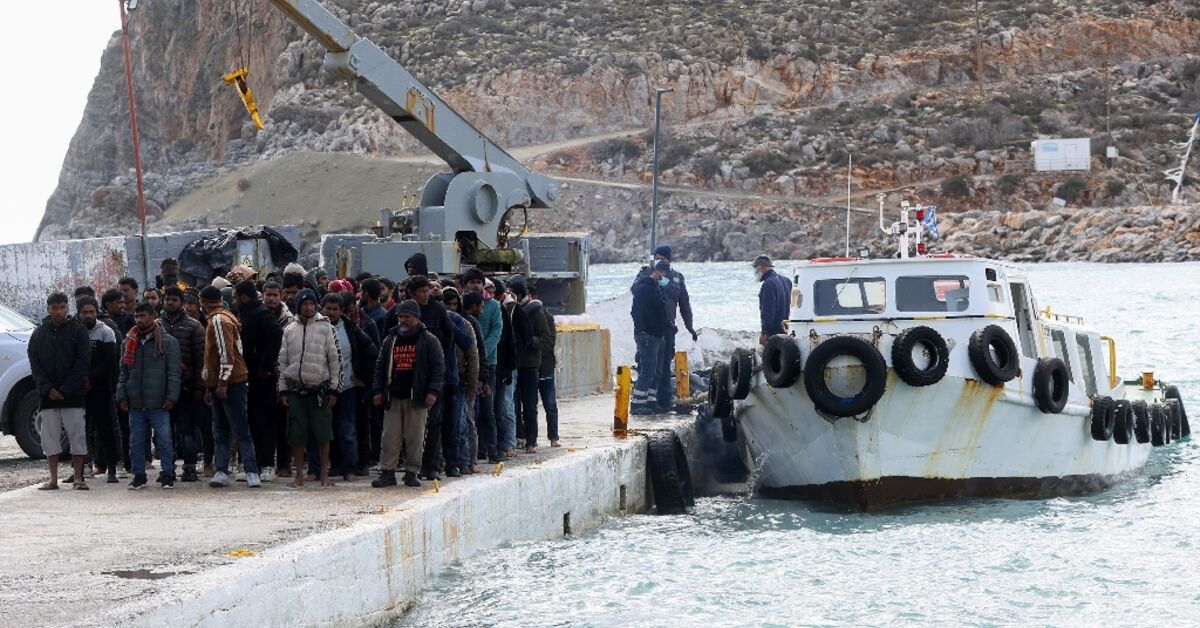 18 Egyptians missing after deadly boat capsize near Greece