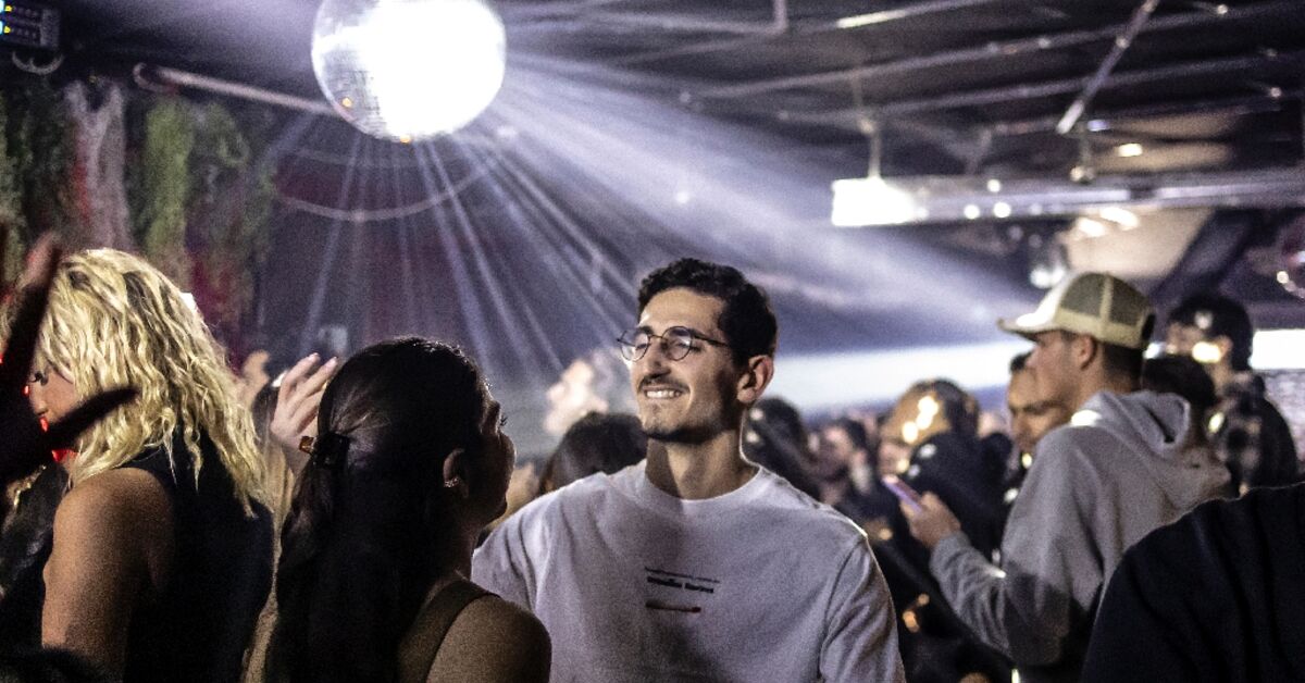 Israelis dance on at Tel Aviv ‘bunker party’ as missiles fly