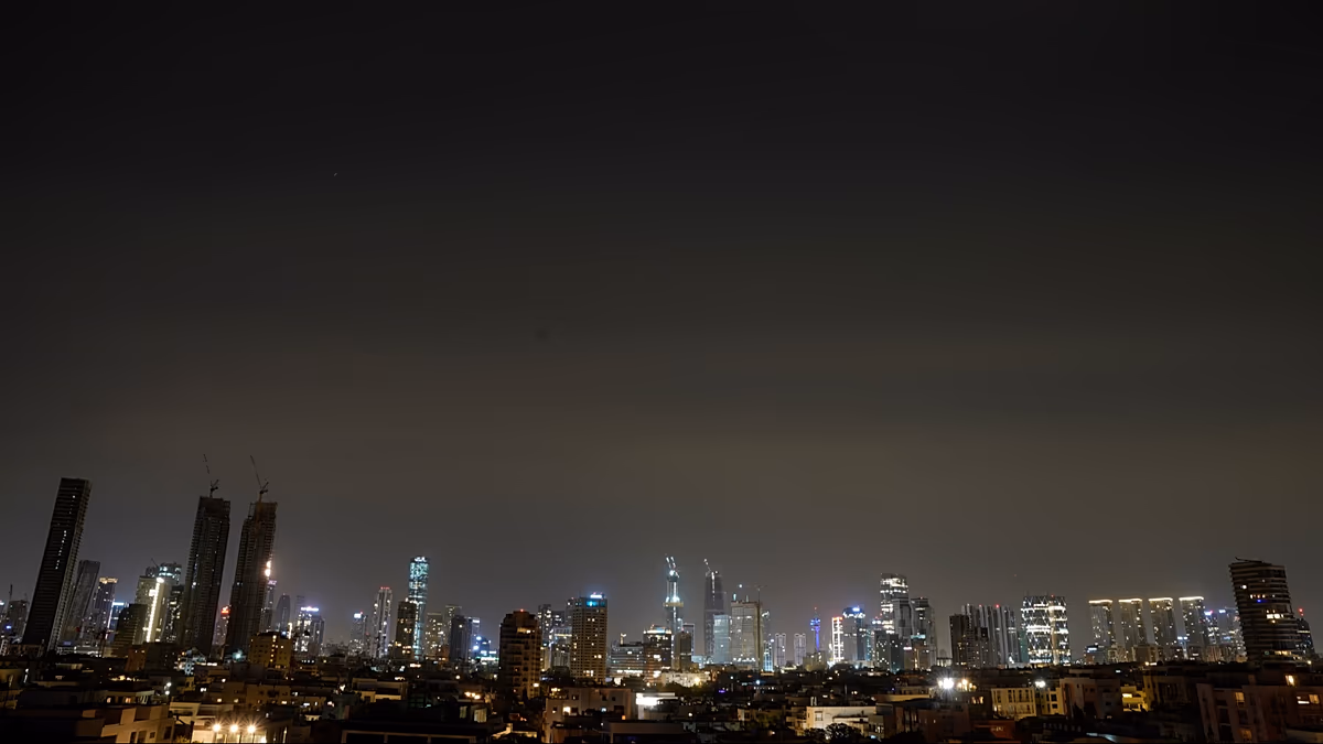 Iran says Natanz nuclear site was struck, as Tehran launches ballistic missiles at US-UK base