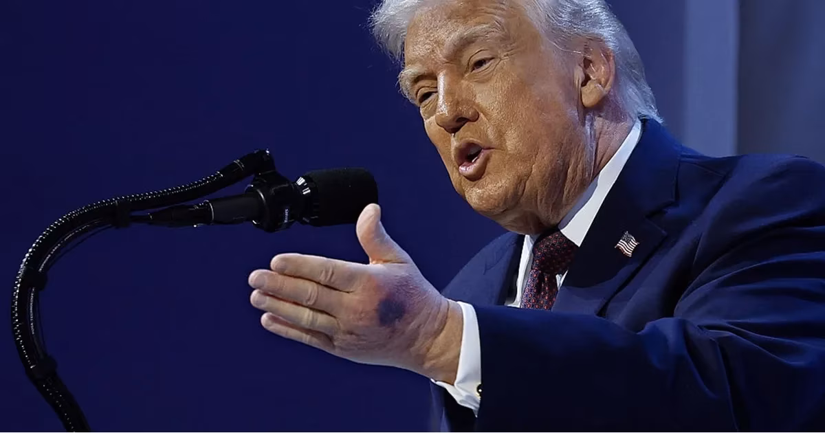 Trump Blames Israel for 'Pars' Field Attack, Threatens Iran with Decisive Response if Qatar is Targeted