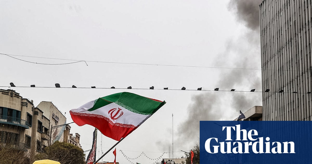 Trump calls Iran leaders ‘deranged scumbags’ as Middle East violence spirals | US-Israel war on Iran