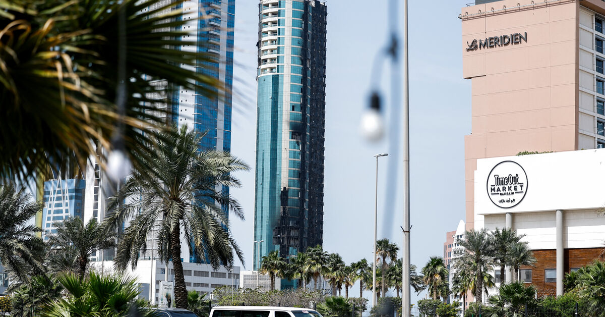 US orders non-emergency staff to leave Bahrain, Iraq and Jordan