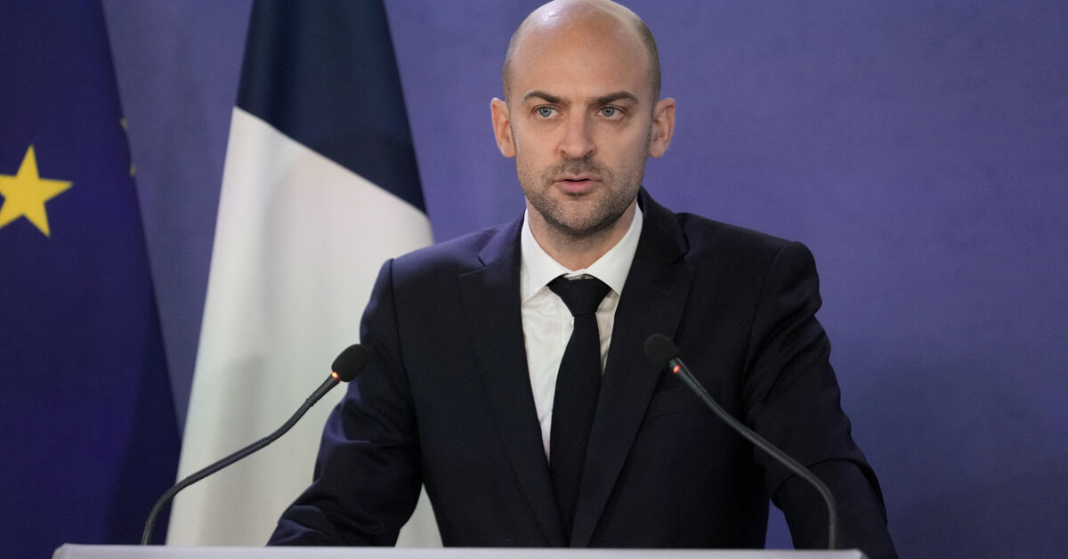 France ready to defend partners, Foreign Minister says