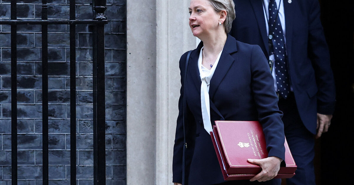 UK working with airlines to boost Oman evacuations