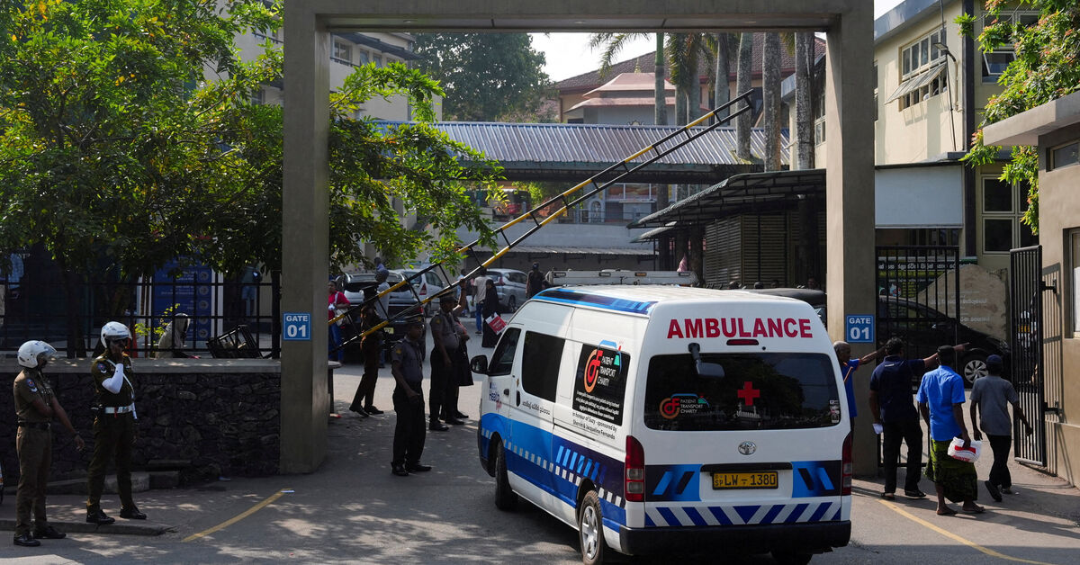 Factbox-Iranian warship sunk by US torpedo participated in Indian drill