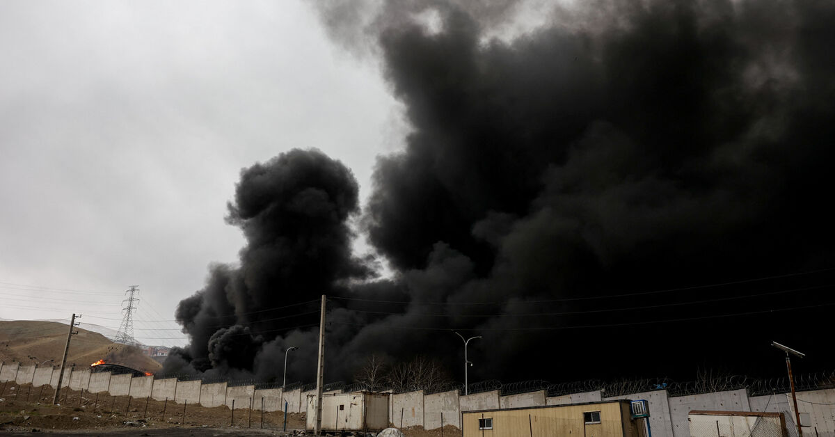 Analysis-Iran bets on endurance, energy disruption to outlast US, Israel