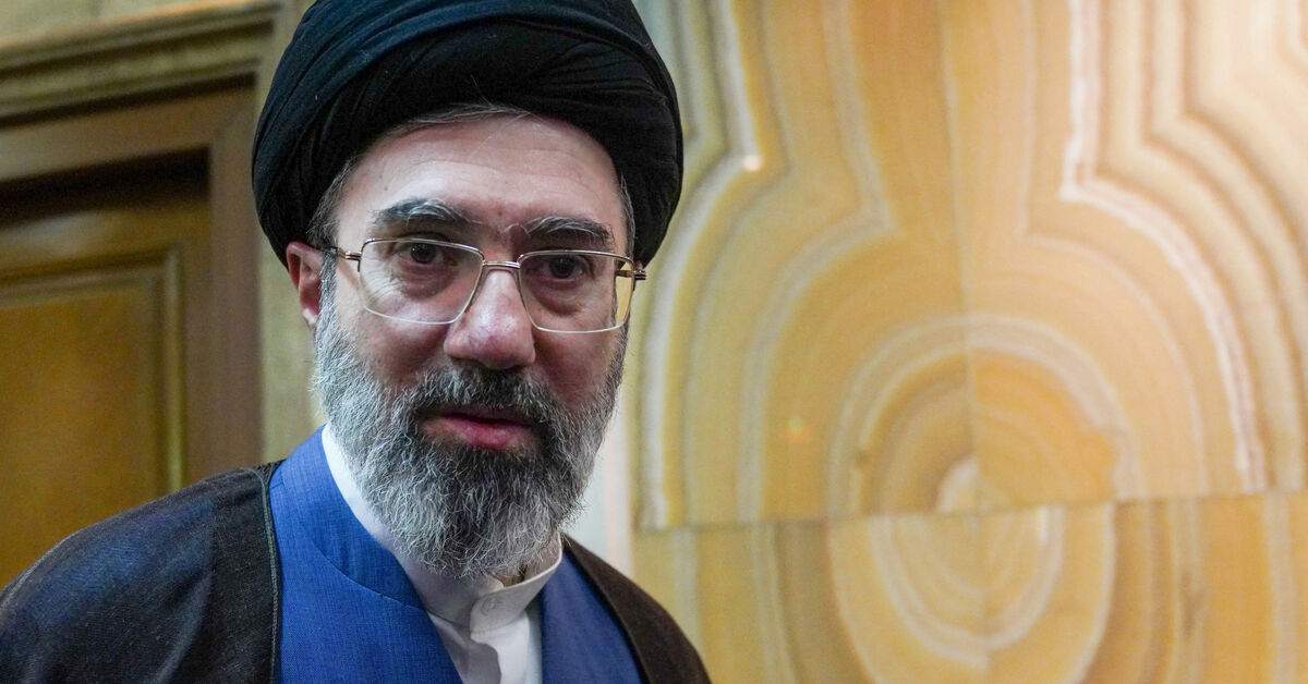 Iran’s new leader, still silent, was elevated by the Revolutionary Guards