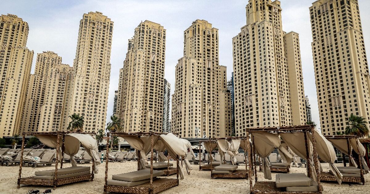 Dubai’s low-paid workers on edge as Mideast war hits tourism
