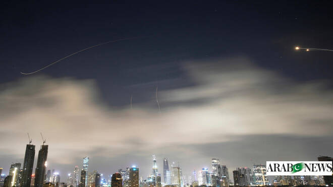 Sirens sound in Tel Aviv as Iran launches new missile barrage