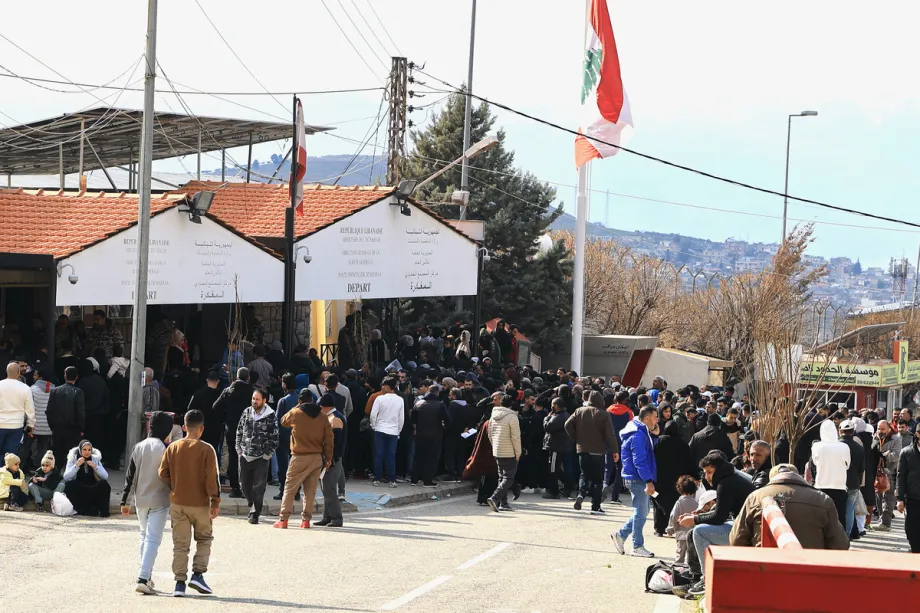 UN refugee agency says over 330,000 displaced by hostilities in Middle East, beyond – Middle East Monitor