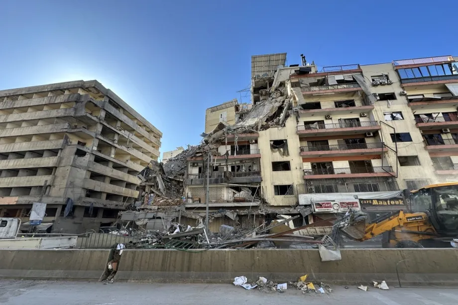 Israeli official admits Hezbollah joined conflict with unexpected intensity – Middle East Monitor