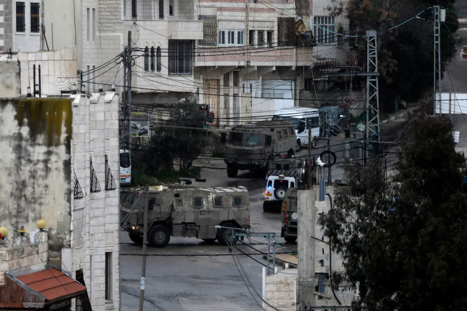 Israeli forces demolish structures, water well south of Hebron amid rising attacks – Middle East Monitor