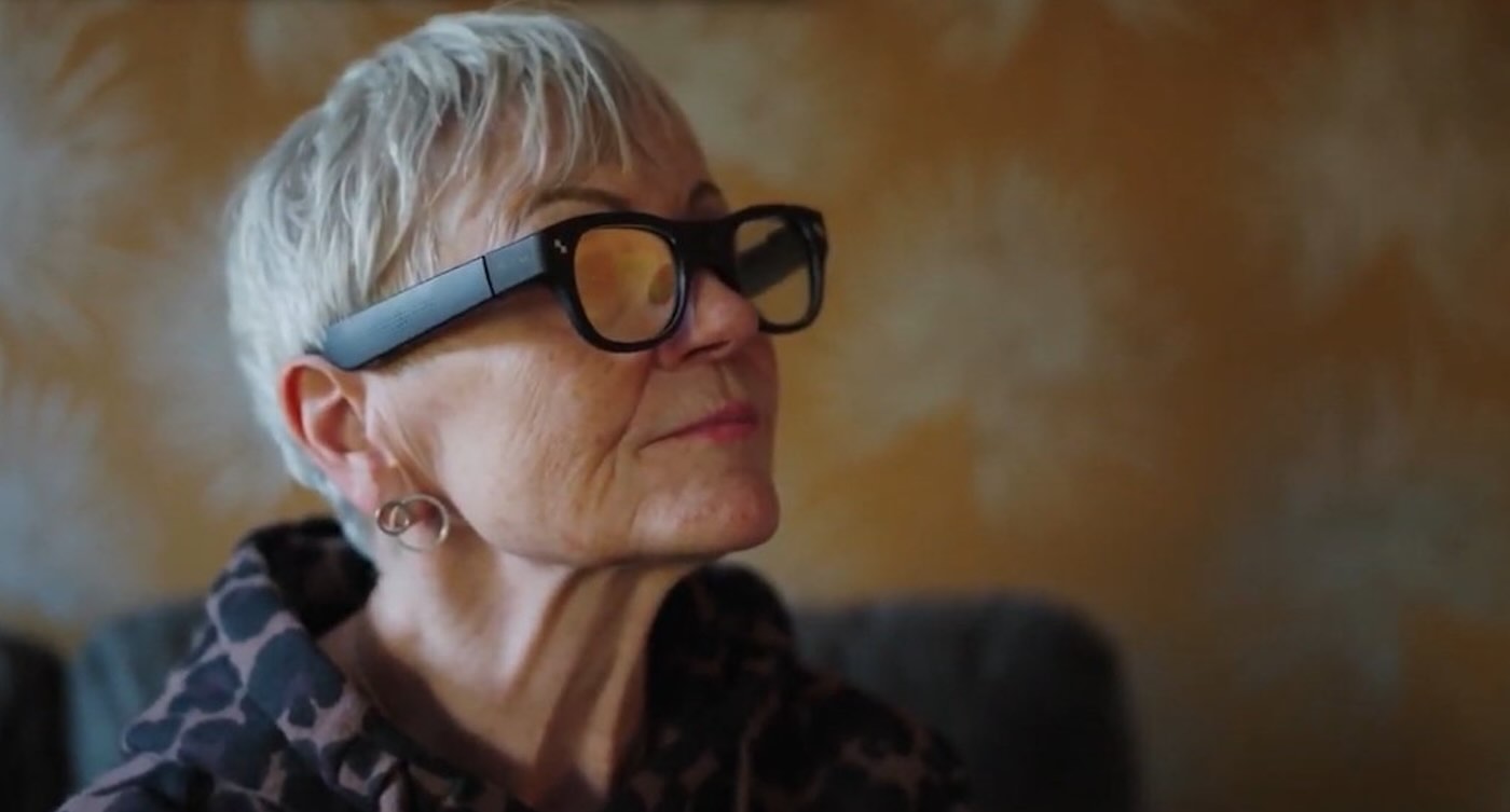 New AI Glasses for Dementia ‘Sees’ Objects With Labels Projected on Lenses to ‘Significantly’ Improve Lives
