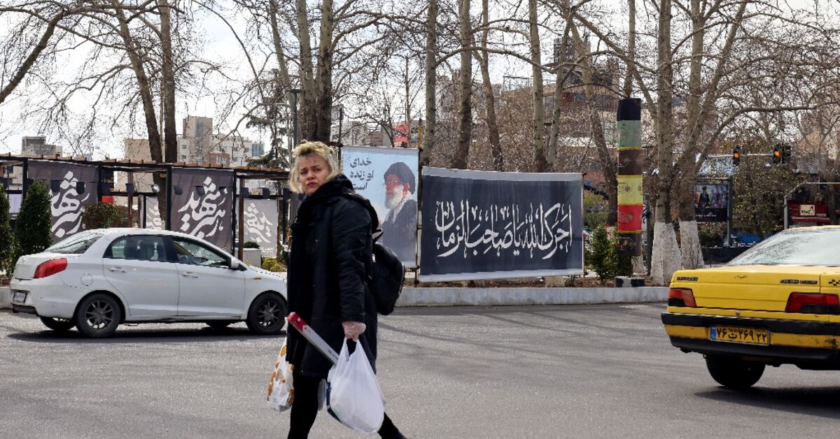 Tehran residents keep up semblance of normality amid destruction