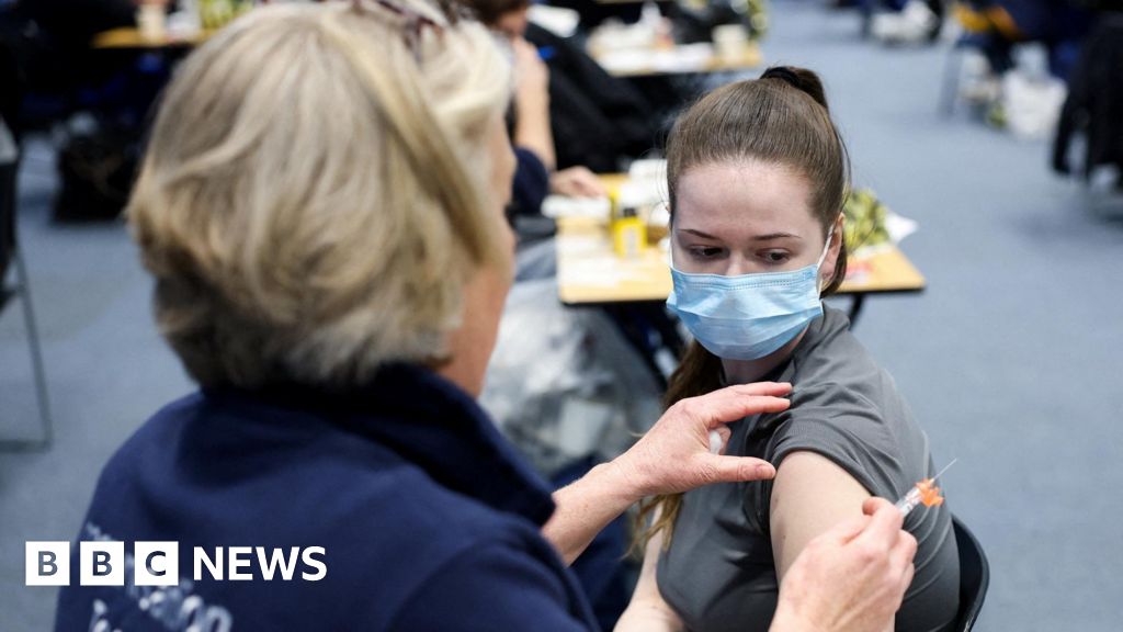 Meningitis outbreak passes peak, says health agency – BBC