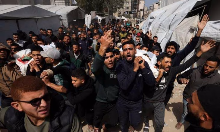 The occupation escalates its massacres in Gaza and announces the assassination of 'Al-Qassam' intelligence official in Khan Yunis