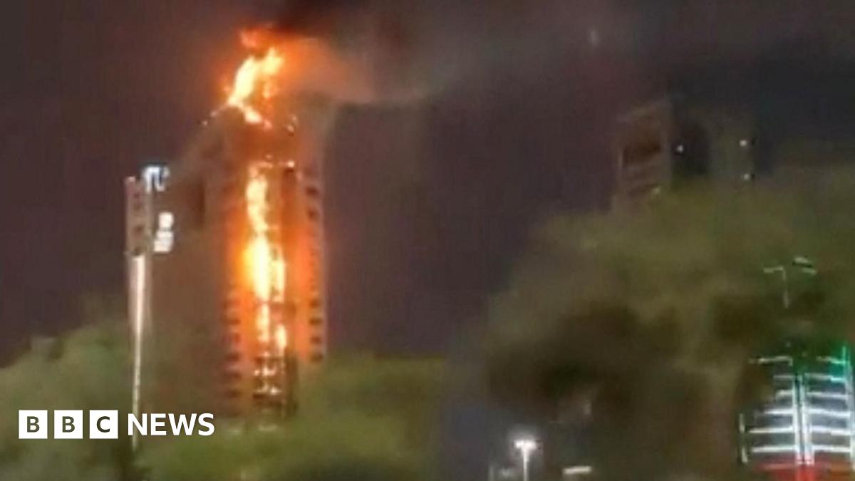 Huge fire engulfs Kuwait City tower as Trump accuses Starmer of seeking to ‘join wars after we’ve already won’