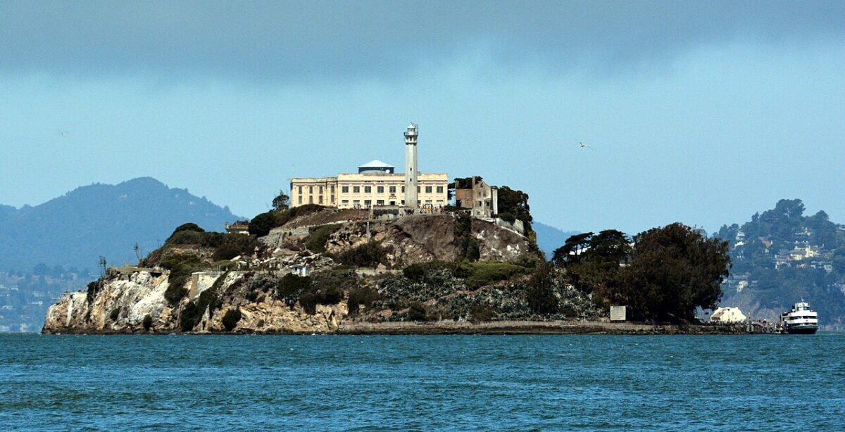 Alcatraz Island [Don Ramey Logan/Wikipedia]