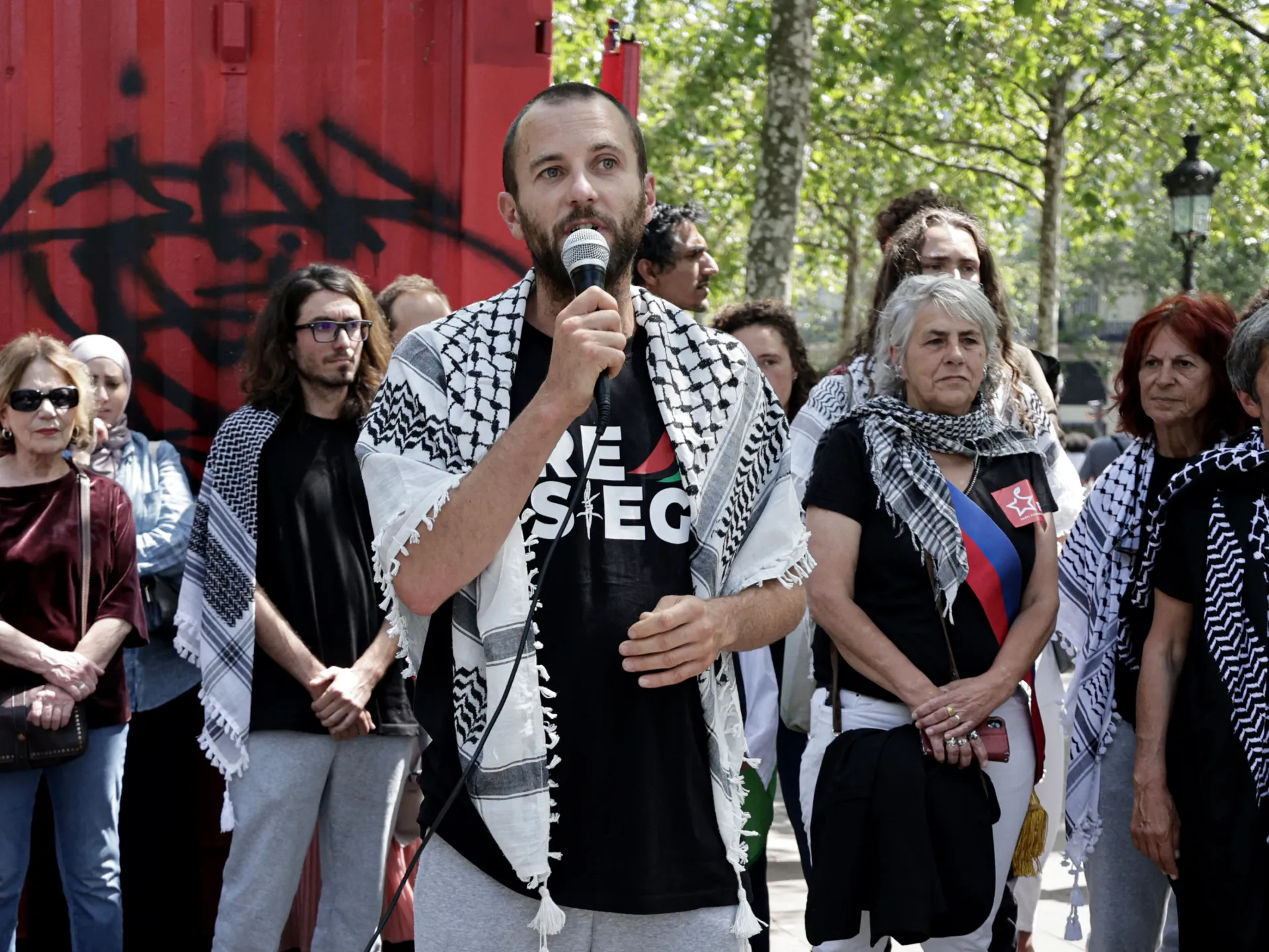 France opens ‘war crimes’ probe into Israel’s treatment of Gaza activists | Human Rights News