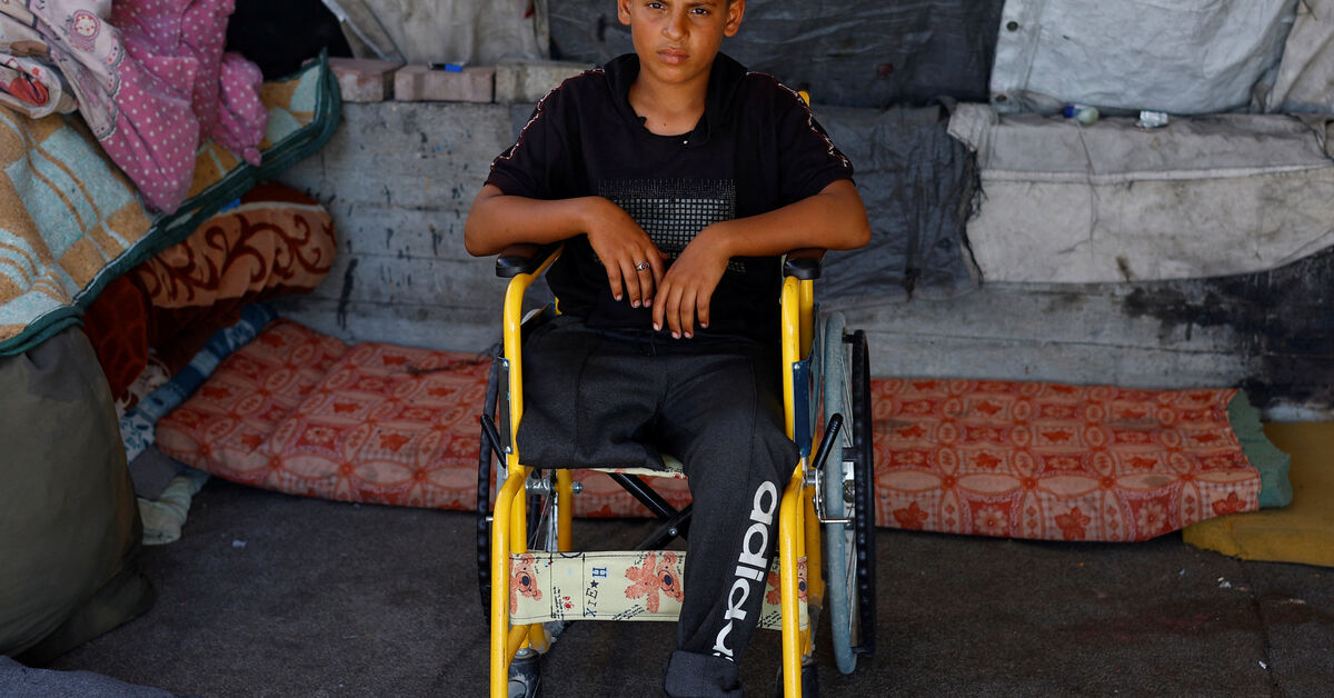 In Gaza, a mother’s hunt for water lays bare a worsening health crisis