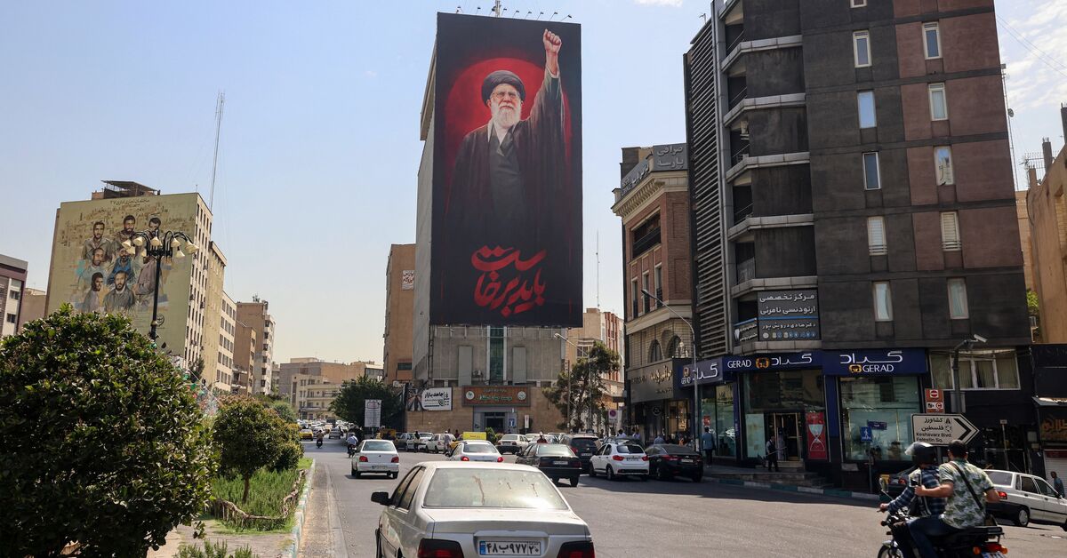 Iran's economy faces renewed pressure as ceasefire collapses